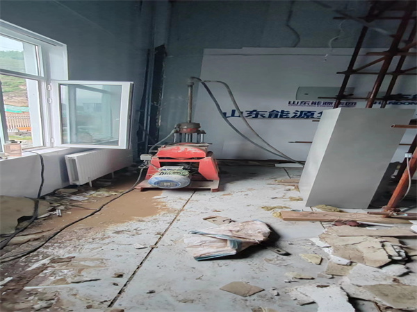 谷城地基基础下沉墙体裂缝加固注浆顶升施工